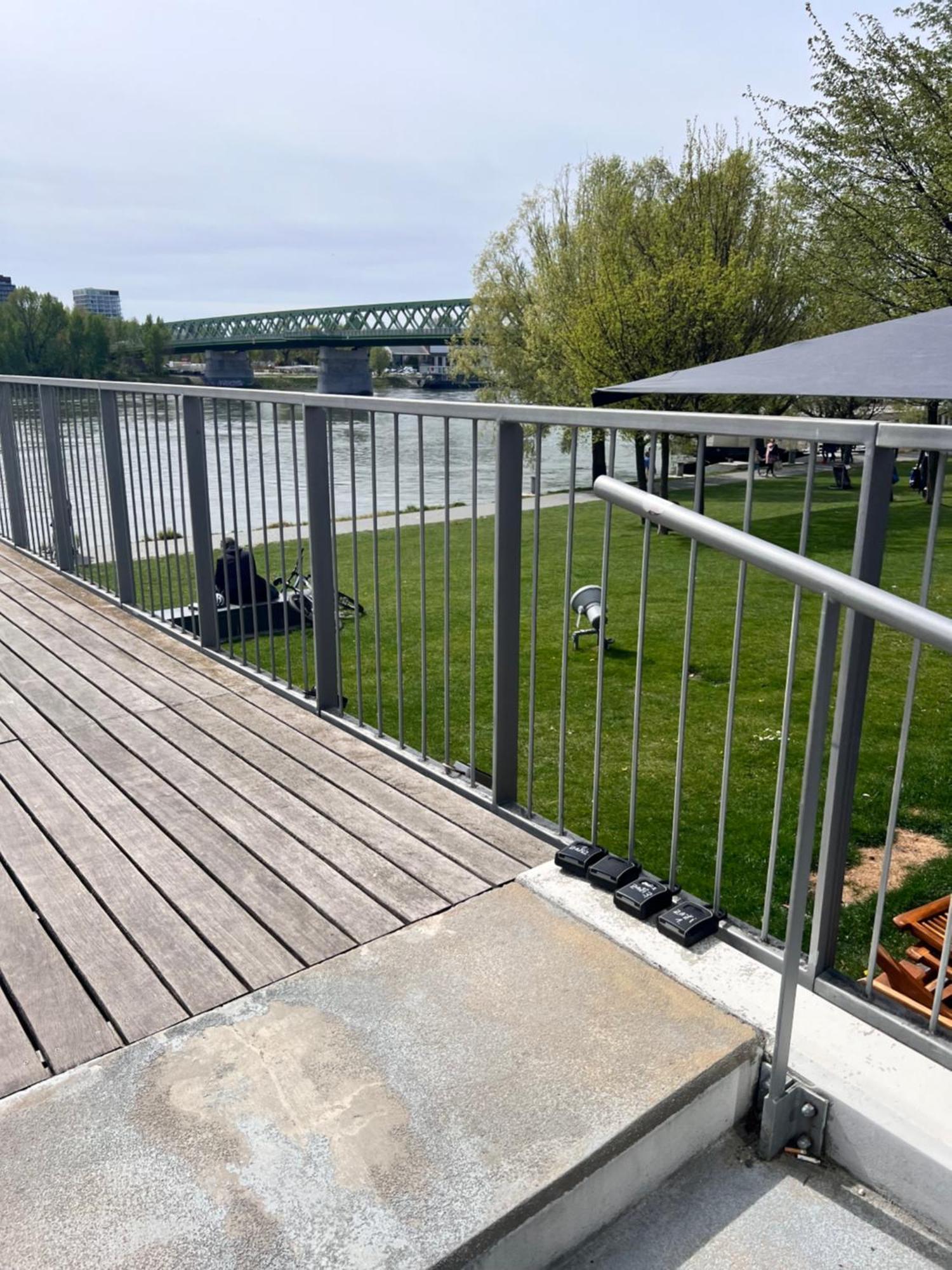River Front Mezonet Eurovea Братислава Экстерьер фото